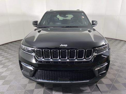 New 2025 Jeep Grand Cherokee Limited image 12