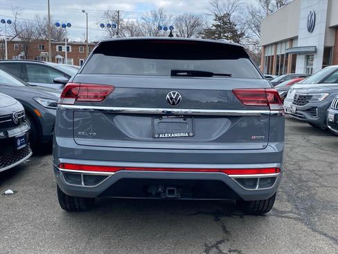 Certified 2022 Volkswagen Atlas Cross Sport SEL Premium R-Line image 4
