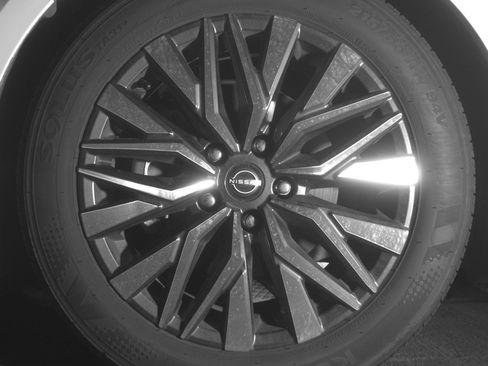 Used 2025 Nissan Altima 2.5 SV image 12