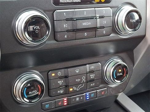 Used 2019 Ford F350 Platinum w/ Platinum Ultimate Package image 17