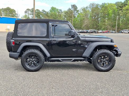 Used 2024 Jeep Wrangler Sport AWD/4WD image 32
