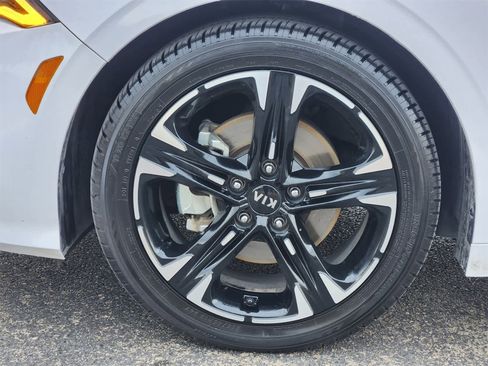 Used 2021 Kia K5 GT-Line image 9