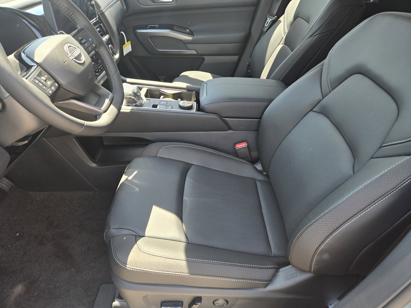 New 2026 Nissan Pathfinder SL AWD/4WD image 11