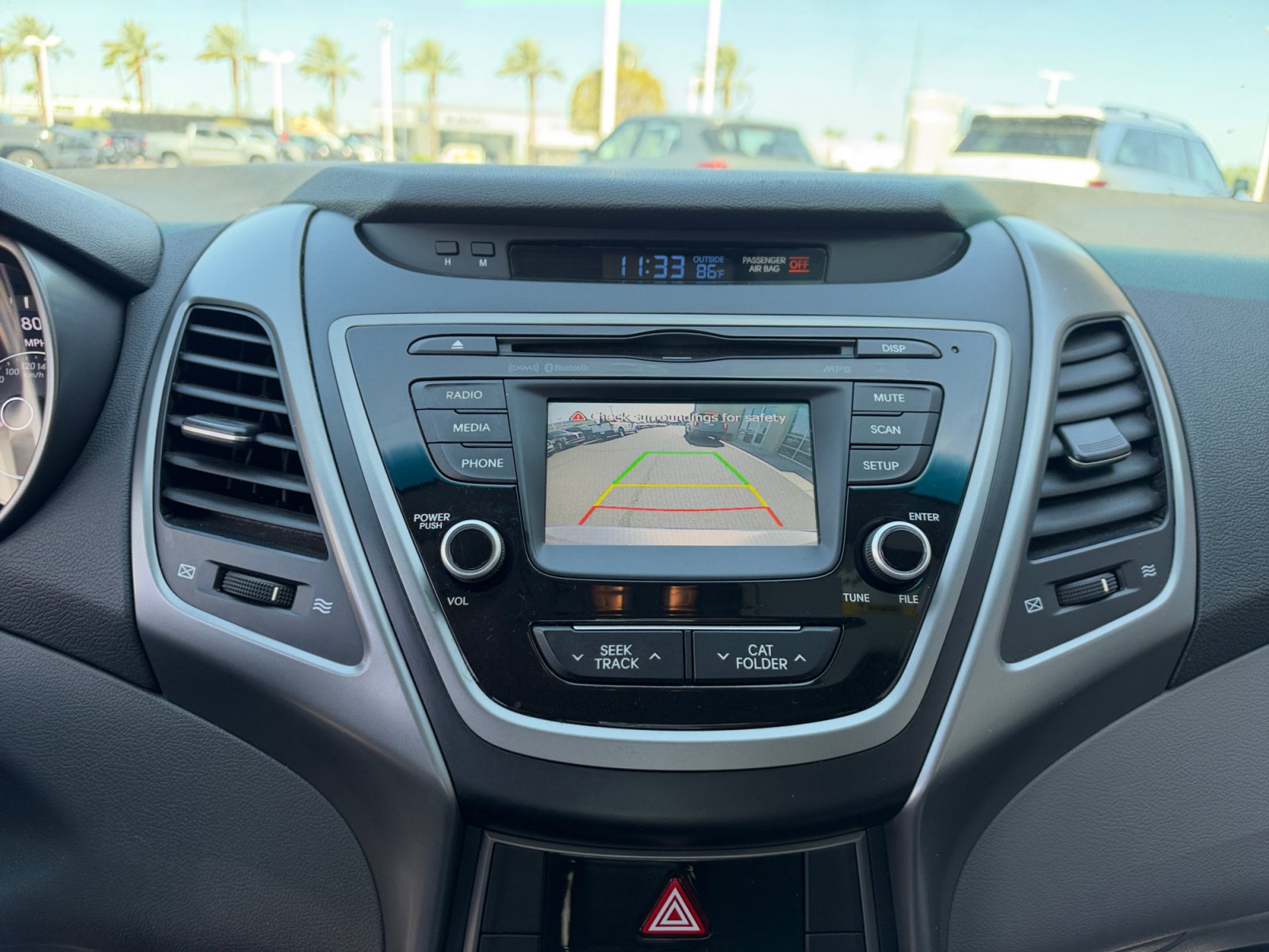 Used 2015 Hyundai Elantra SE w/ Option Group 02 FWD image 29