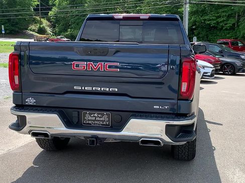 Used 2022 GMC Sierra 1500 SLT w/ SLT Premium Plus Package AWD/4WD image 3