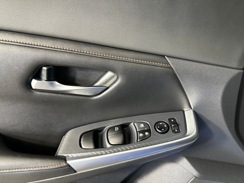 Used 2020 Nissan Sentra SR FWD image 26