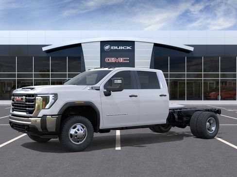 New 2026 GMC Sierra 3500 Pro w/ Convenience Package AWD/4WD image 27
