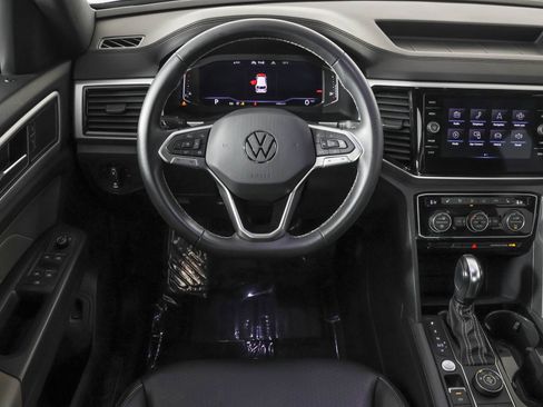 Used 2023 Volkswagen Atlas Cross Sport SE w/ Black Wheel Package AWD/4WD image 37