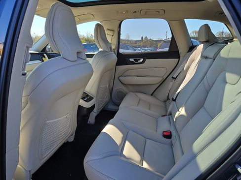 New 2026 Volvo XC60 B5 Ultra w/ Protection Package Premier image 8