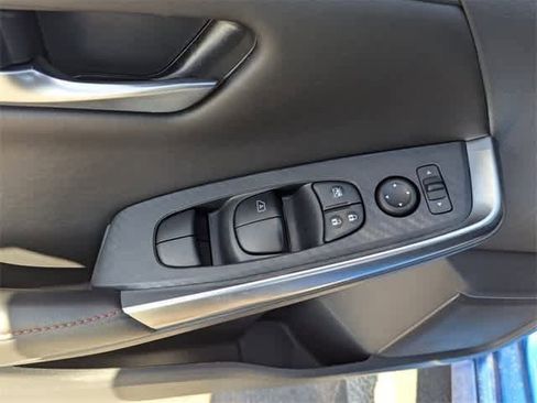 New 2025 Nissan Sentra SR image 17