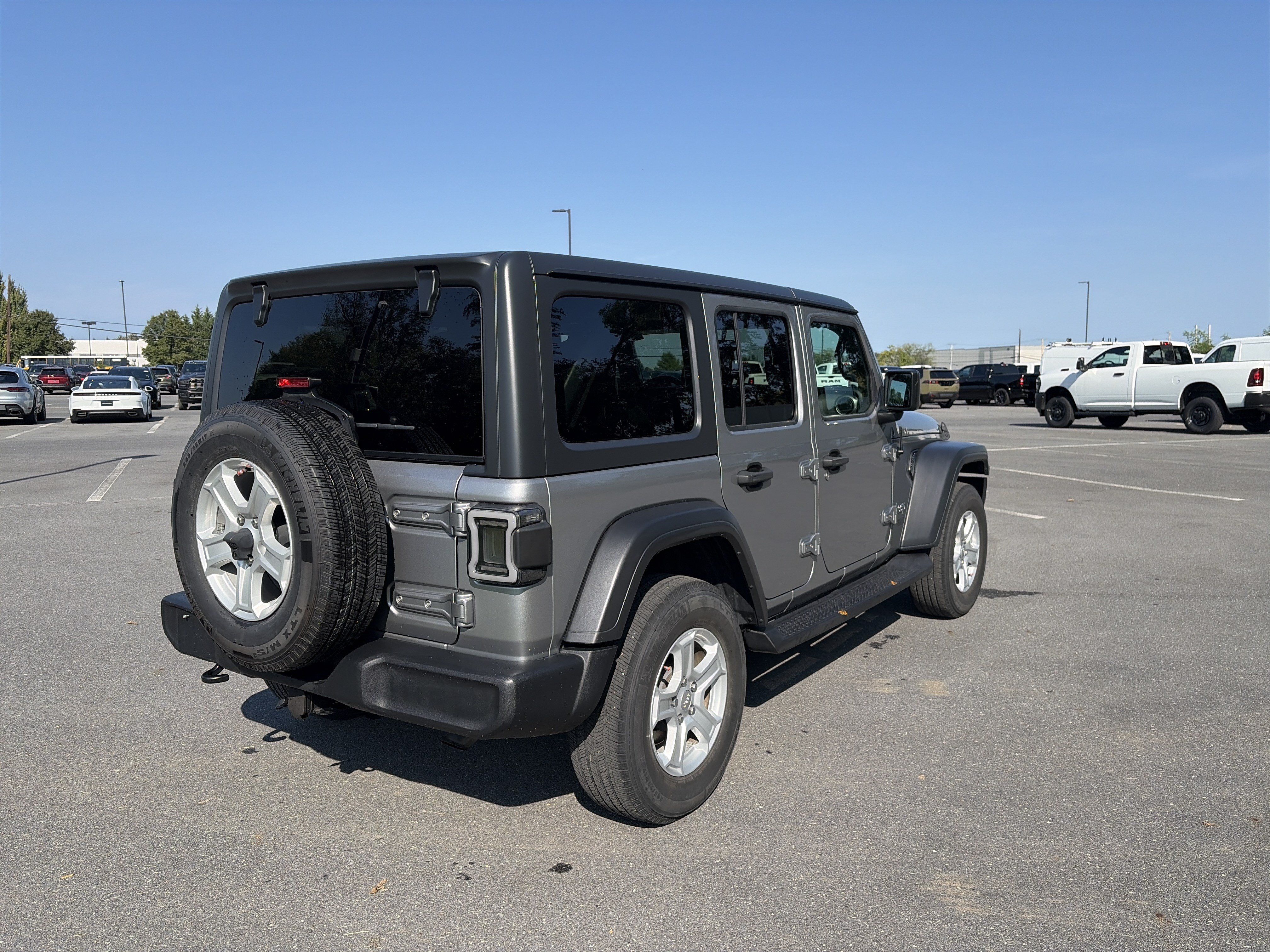 Used 2020 Jeep Wrangler Unlimited Sport S AWD/4WD image 5