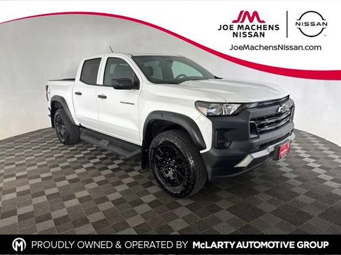 Used 2024 Chevrolet Colorado Trail Boss w/ Advanced Trailering Package AWD/4WD image 1