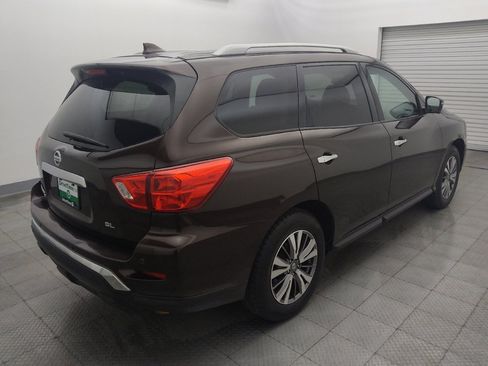 Used 2019 Nissan Pathfinder SL FWD image 9