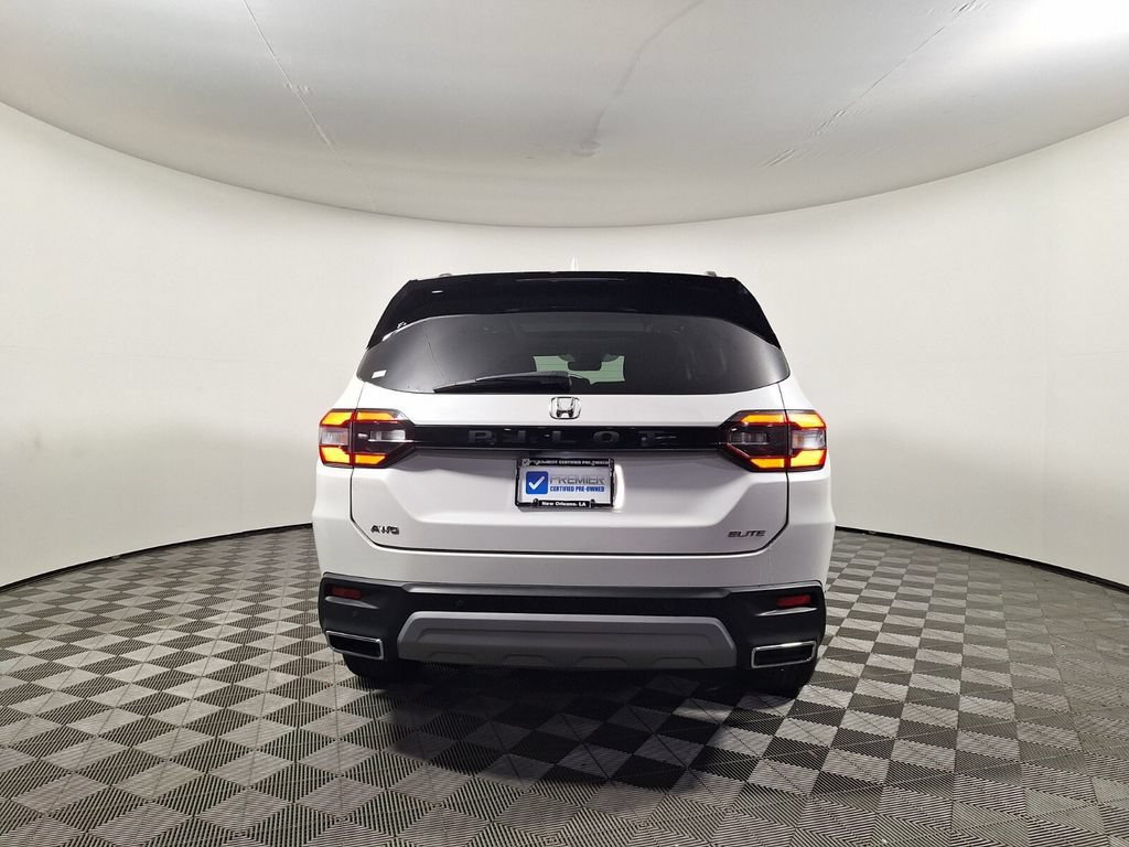 Used 2024 Honda Pilot Elite image 6