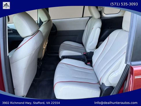 Used 2012 MAZDA MAZDA5 Grand Touring FWD image 20