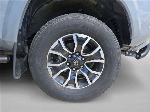 Used 2021 Toyota Tacoma TRD Sport w/ TRD Premium Sport Package image 22