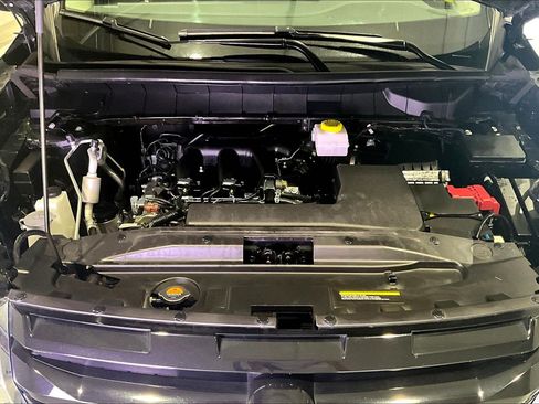 Used 2025 Nissan Pathfinder SV FWD image 30