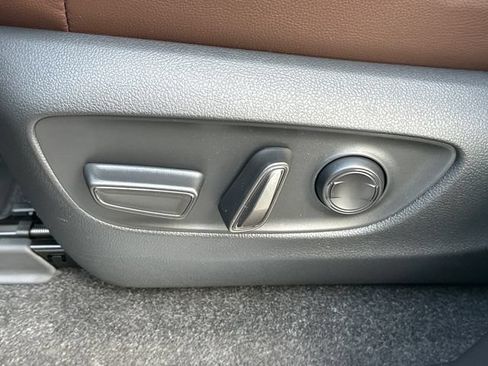 Used 2027 Toyota Land Cruiser AWD/4WD image 18