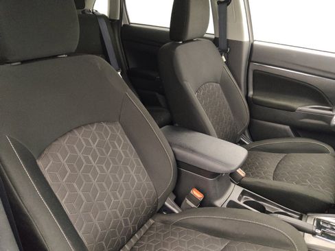 Used 2025 Mitsubishi Outlander Sport ES AWD/4WD image 21