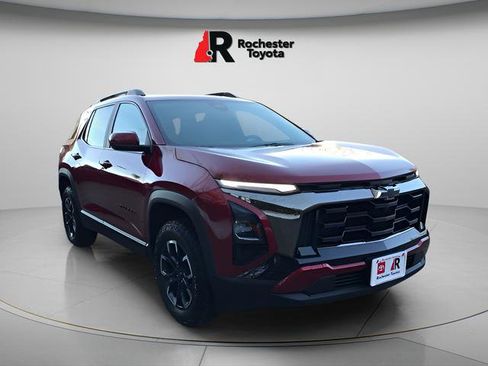 Used 2025 Chevrolet Equinox ACTIV AWD/4WD image 1
