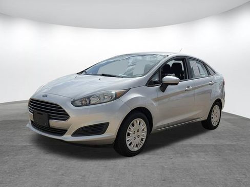 Used 2016 Ford Fiesta S image 7