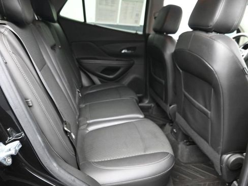 Used 2022 Buick Encore Preferred w/ Safety Package image 9