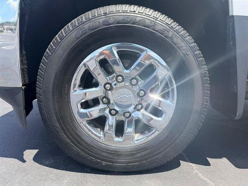 Used 2016 Chevrolet Silverado 2500 LTZ w/ Duramax Plus Package RWD image 7