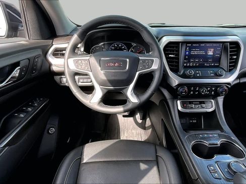 Used 2023 GMC Acadia SLT w/ Technology Package FWD image 6