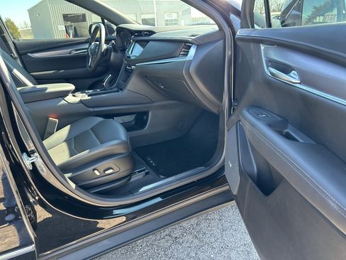 Used 2025 Cadillac XT5 Luxury image 19