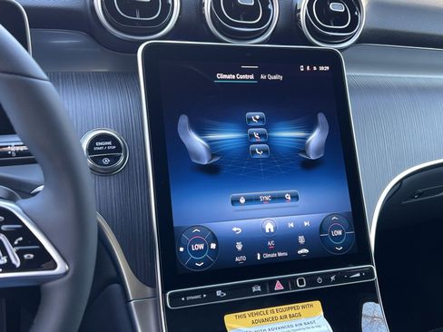 New 2026 Mercedes-Benz GLC 300 4MATIC image 19