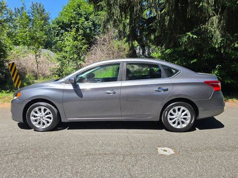 Used 2017 Nissan Sentra SV w/ Style Package FWD image 2