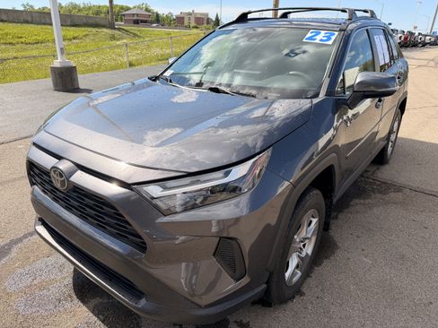 Used 2023 Toyota RAV4 XLE w/ Convenience Package AWD/4WD image 7