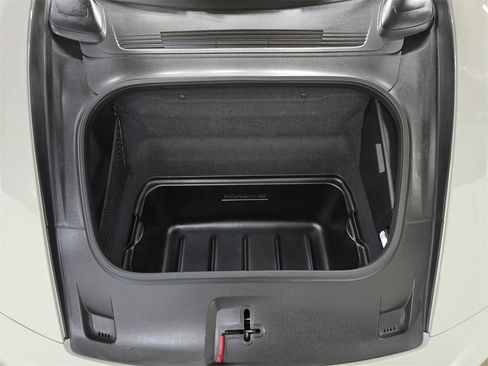 Used 2024 Porsche 911 Carrera S image 25