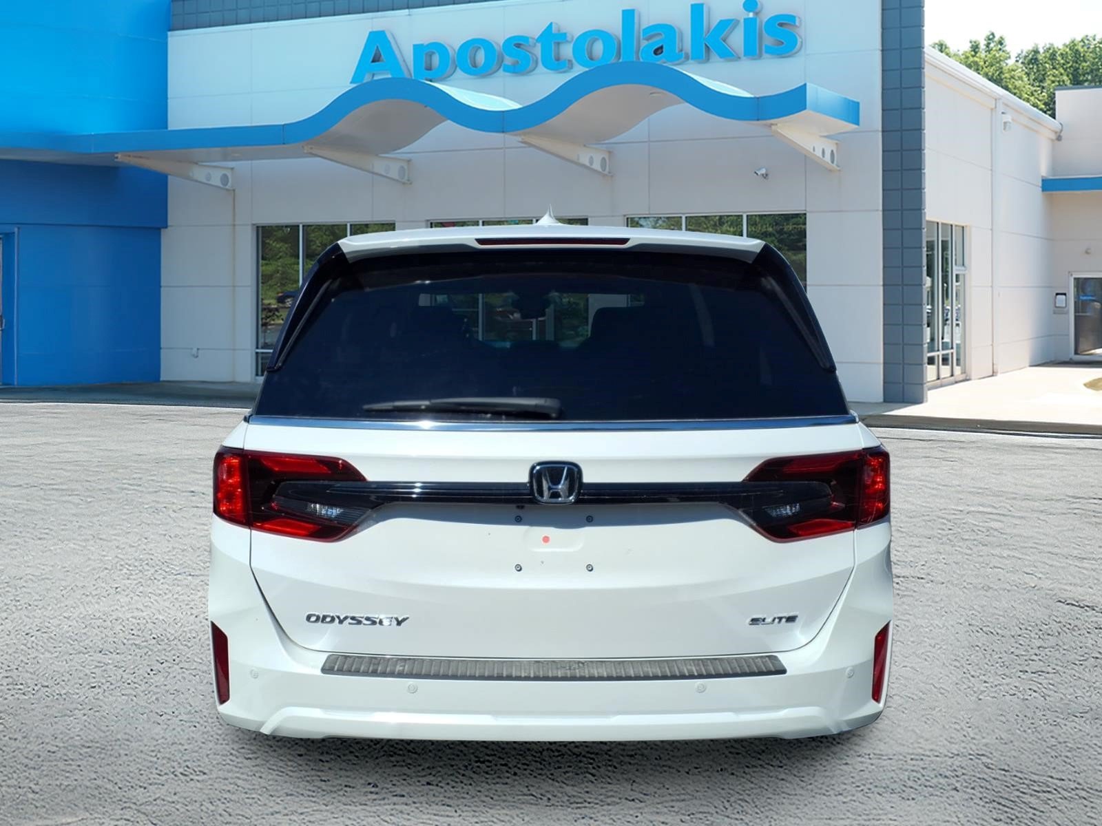 New 2027 Honda Odyssey Elite image 4