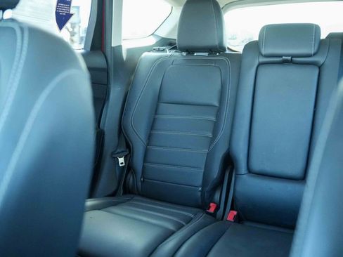 Used 2019 Ford Escape SEL AWD/4WD image 38
