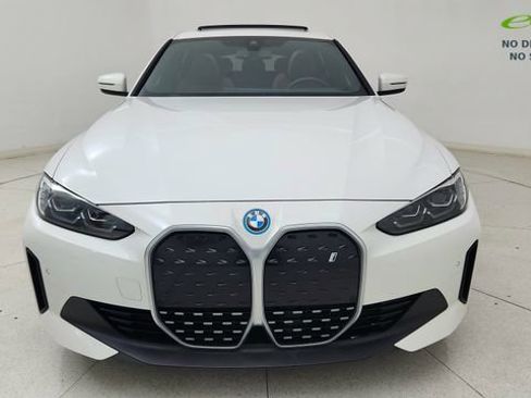 Used 2023 BMW i4 eDrive35 RWD image 2