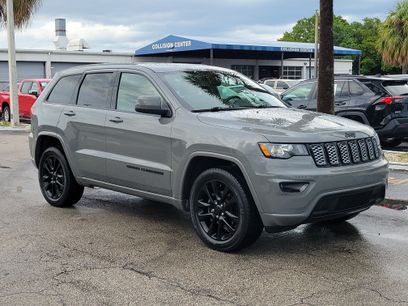 Used 2020 Jeep Grand Cherokee Altitude