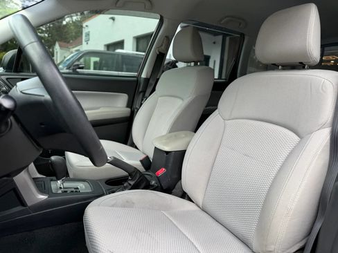 Used 2017 Subaru Forester 2.5i w/ Alloy Wheel Package AWD/4WD image 22