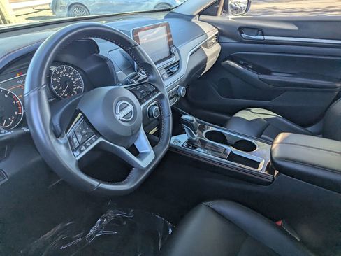 Certified 2025 Nissan Altima 2.5 SR image 19