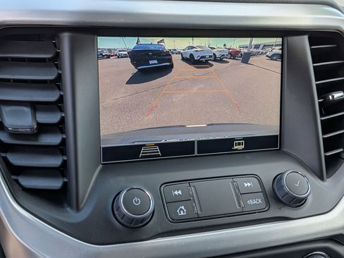 Certified 2023 GMC Acadia SLE w/ Driver Convenience Package AWD/4WD image 14