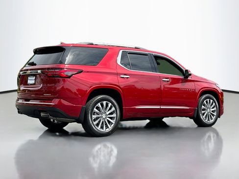 Used 2023 Chevrolet Traverse Premier AWD/4WD image 2