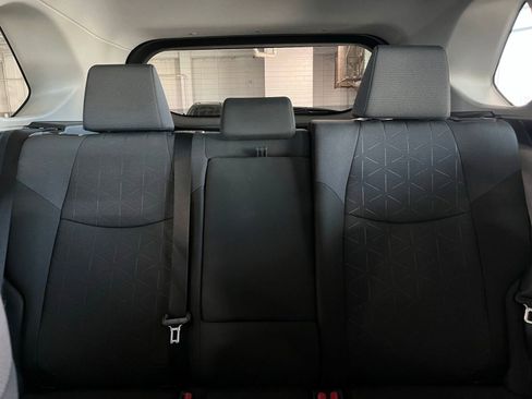 Used 2025 Toyota RAV4 XLE AWD/4WD image 21