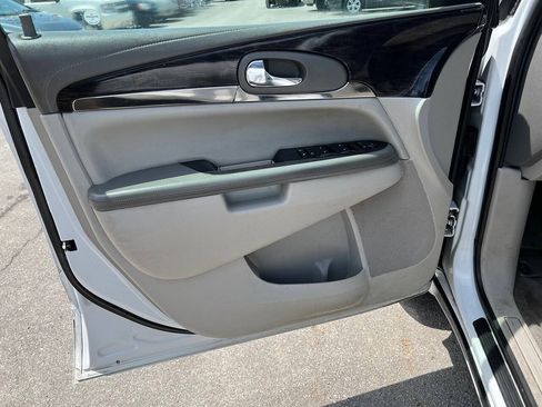 Used 2017 Buick Enclave Convenience w/ Trailering Package FWD image 27