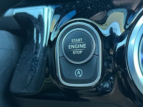 Certified 2025 Mercedes-Benz GLA 250 GLA 250 image 26