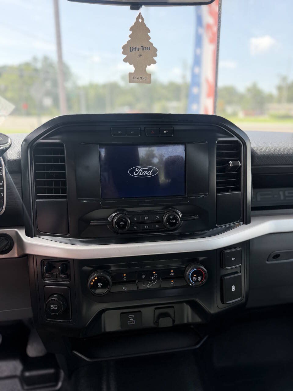 Used 2022 Ford F150 XL w/ Trailer Tow Package RWD image 13