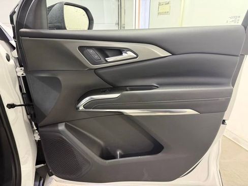 Certified 2024 Chevrolet Traverse LT FWD image 29