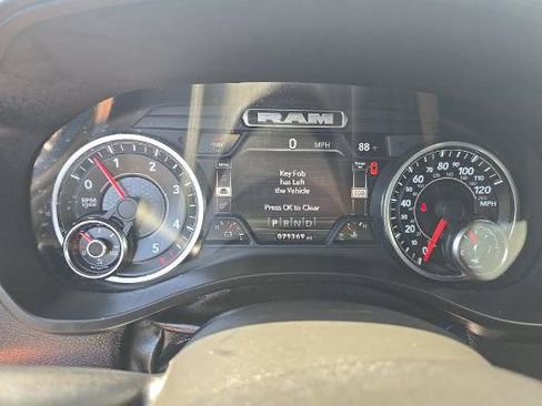 Used 2022 RAM 1500 Big Horn AWD/4WD image 17