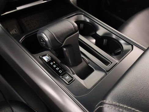 Used 2025 Ford F150 Lariat w/ Equipment Group 502A High image 10