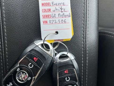 Used 2020 Buick Encore GX Preferred w/ Cold Weather Comfort Package FWD image 45