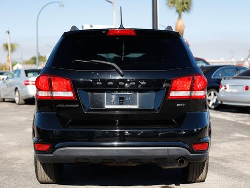 Used 2015 Dodge Journey SXT w/ Flexible Seating Group image 7